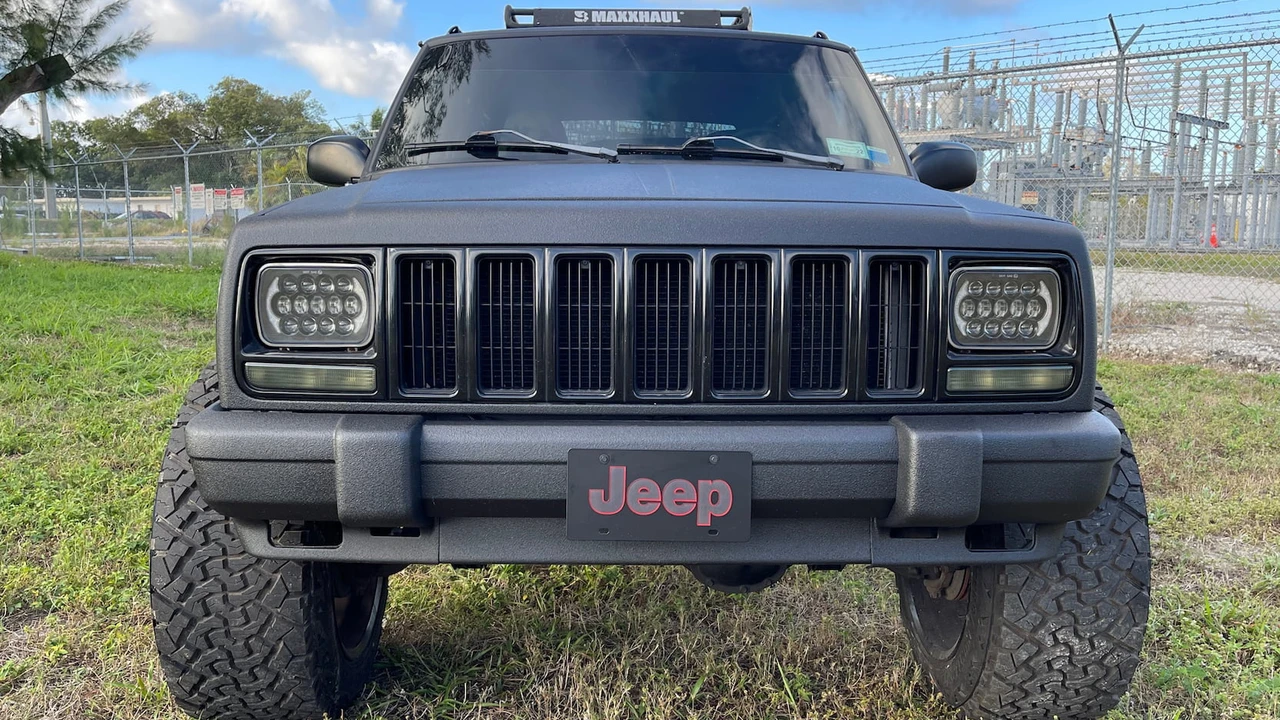 1998 Jeep XJ Cherokee - Image 17 of 20