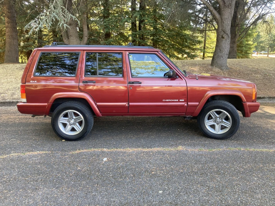 1998 Jeep XJ Cherokee - Image 18 of 31