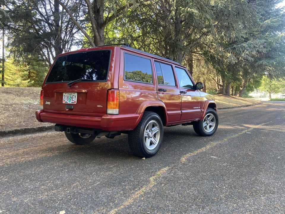 1998 Jeep XJ Cherokee - Image 15 of 31