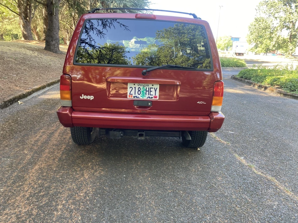 1998 Jeep XJ Cherokee - Image 14 of 31