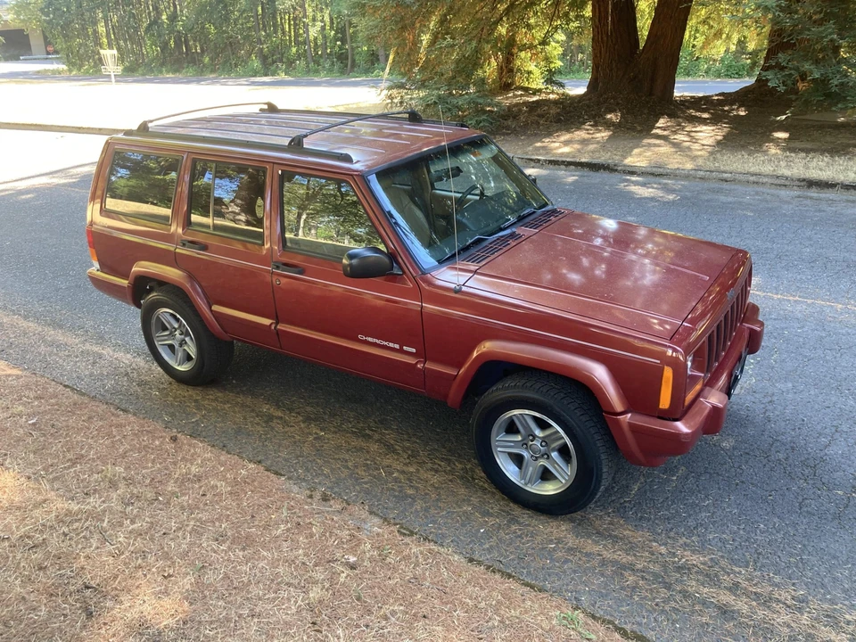 1998 Jeep XJ Cherokee - Image 2 of 31