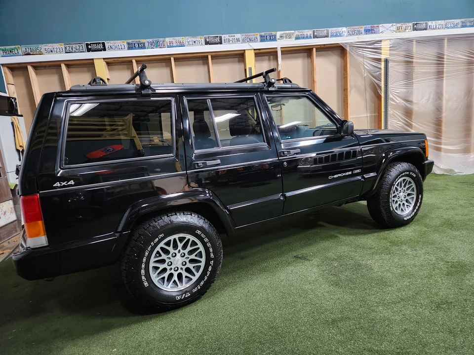 1998 Jeep XJ Cherokee - Image 18 of 31