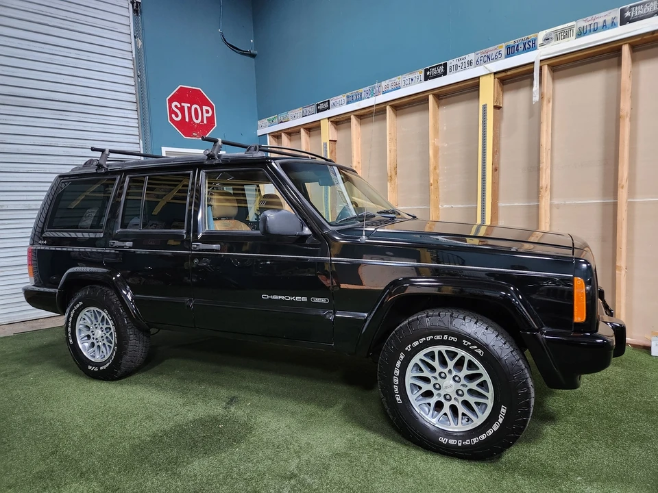 1998 Jeep XJ Cherokee - Image 20 of 31