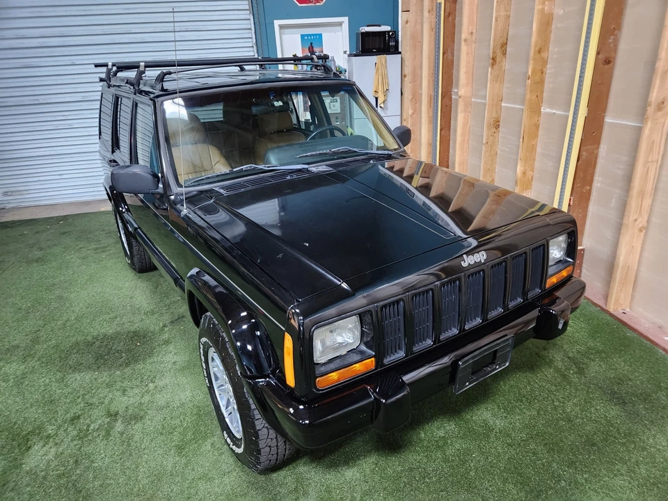 1998 Jeep XJ Cherokee - Image 2 of 31