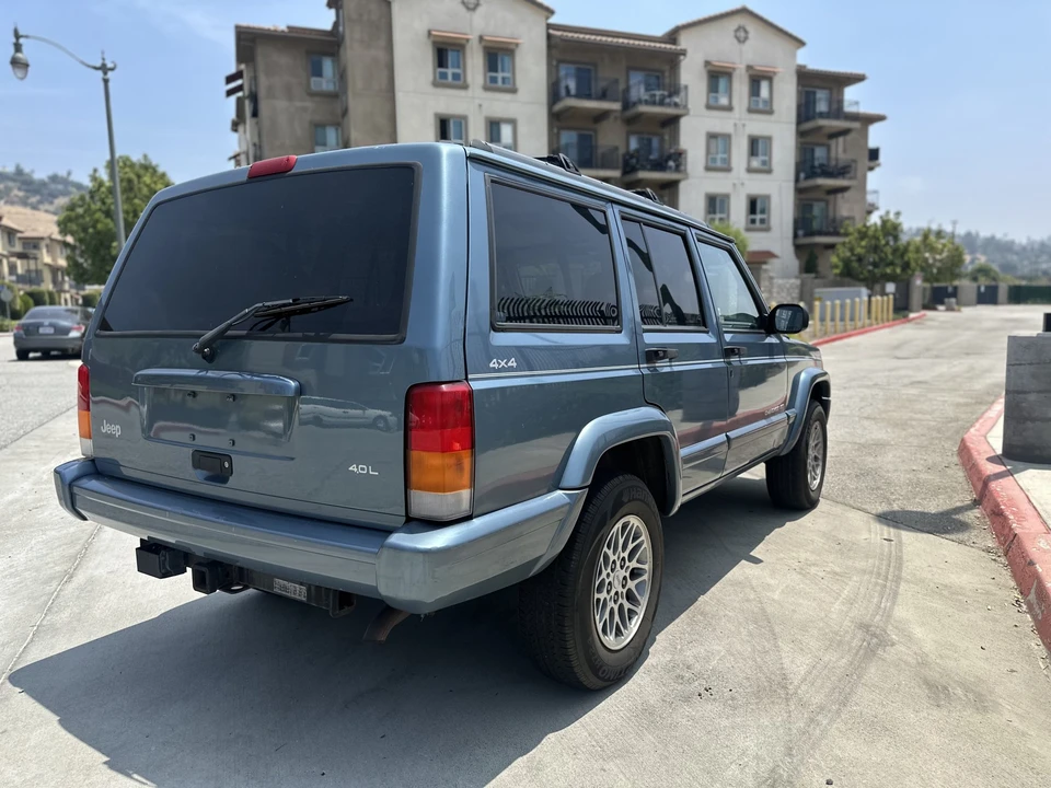 1998 Jeep XJ Cherokee - Image 11 of 31