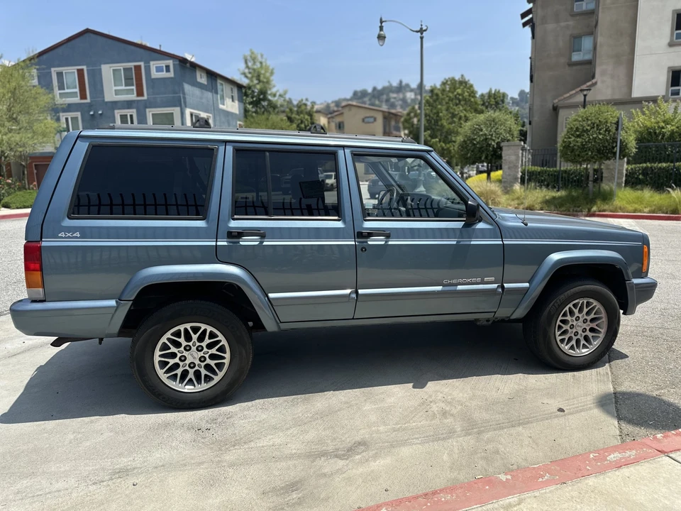 1998 Jeep XJ Cherokee - Image 12 of 31