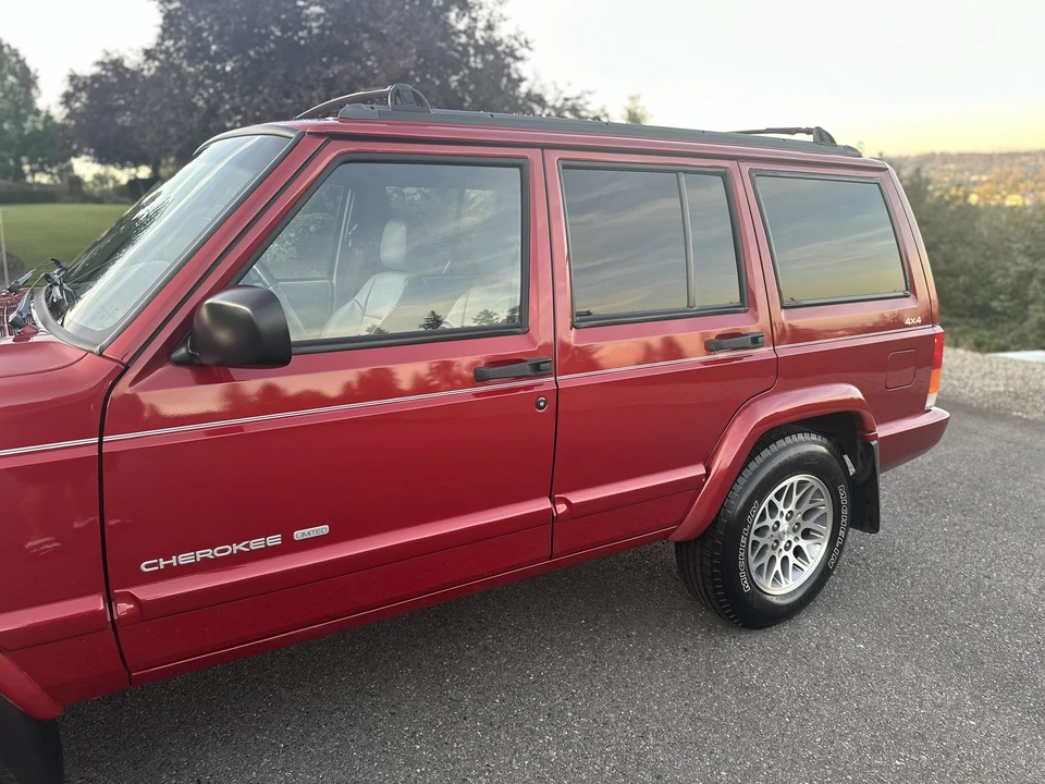 1998 Jeep XJ Cherokee - Image 23 of 31