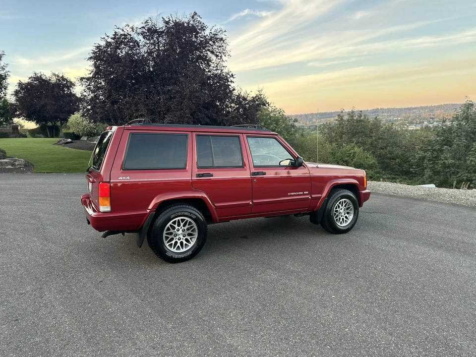 1998 Jeep XJ Cherokee - Image 13 of 31