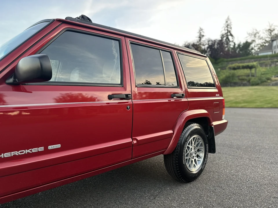 1998 Jeep XJ Cherokee - Image 24 of 31