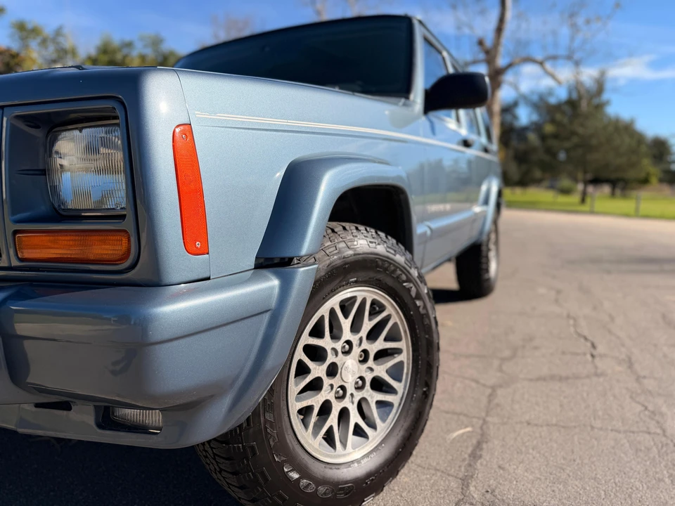 1998 Jeep XJ Cherokee - Image 13 of 31