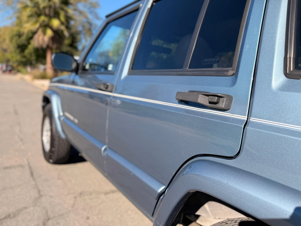 1998 Jeep XJ Cherokee - Image 20 of 31