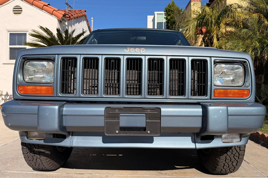 1998 Jeep XJ Cherokee - Image 2 of 31