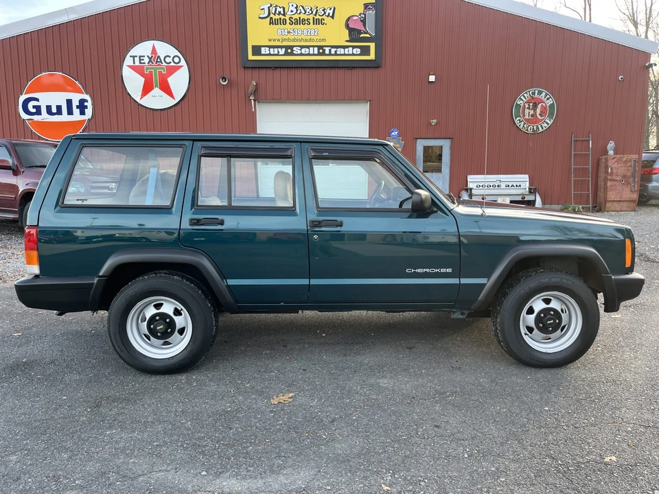 1998 Jeep XJ Cherokee - Image 10 of 31