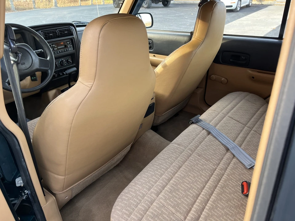1998 Jeep XJ Cherokee - Image 31 of 31