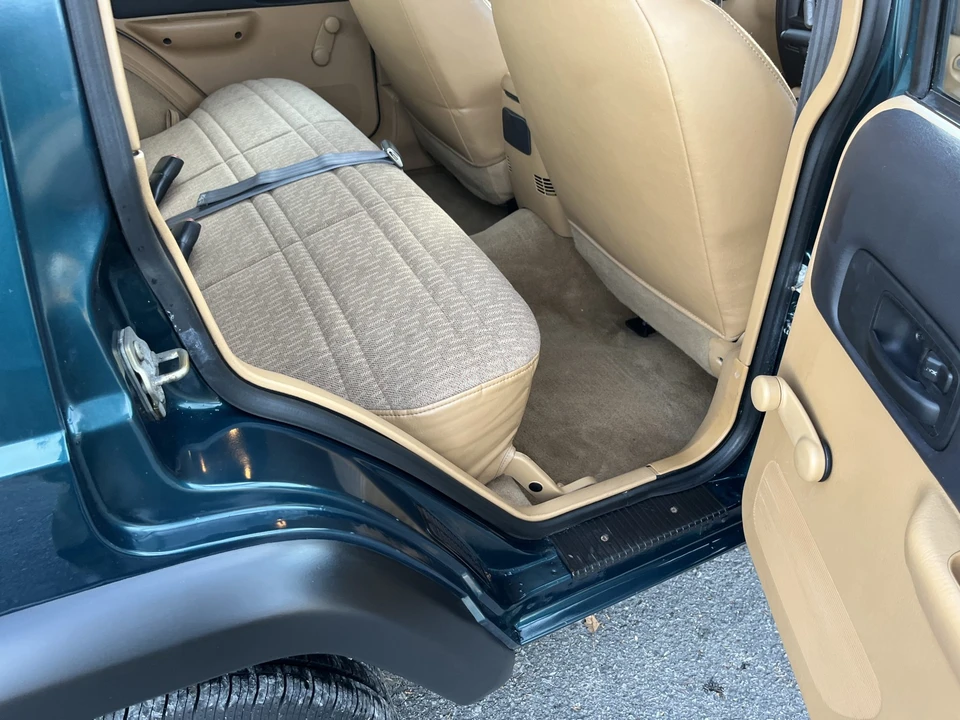 1998 Jeep XJ Cherokee - Image 30 of 31
