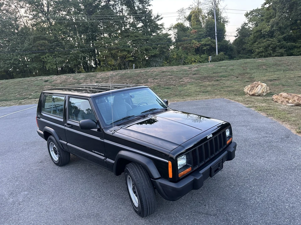 1998 Jeep XJ Cherokee - Image 11 of 31