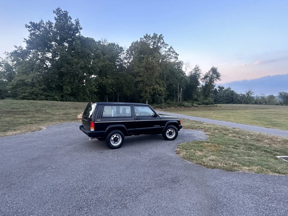 1998 Jeep XJ Cherokee - Image 9 of 31