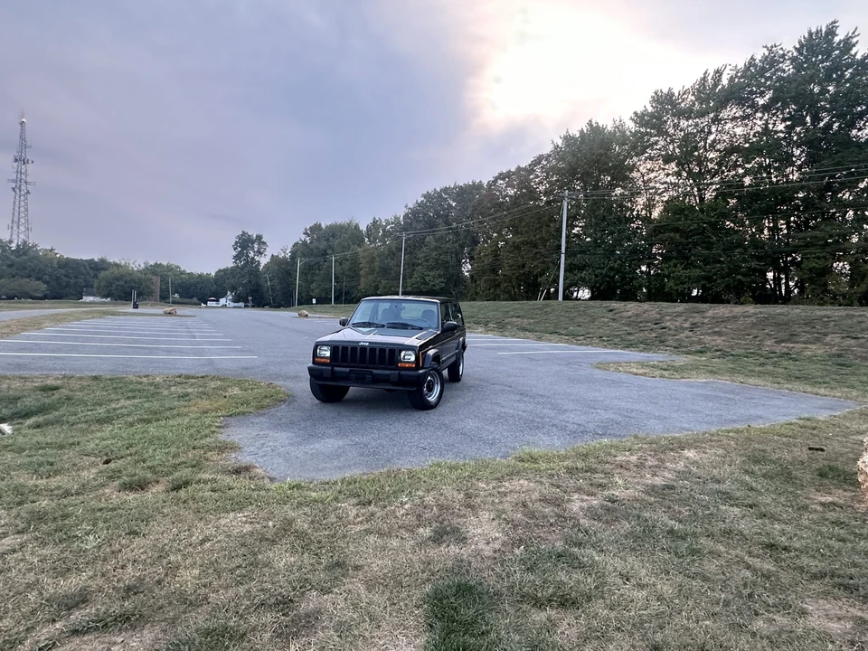 1998 Jeep XJ Cherokee - Image 4 of 31