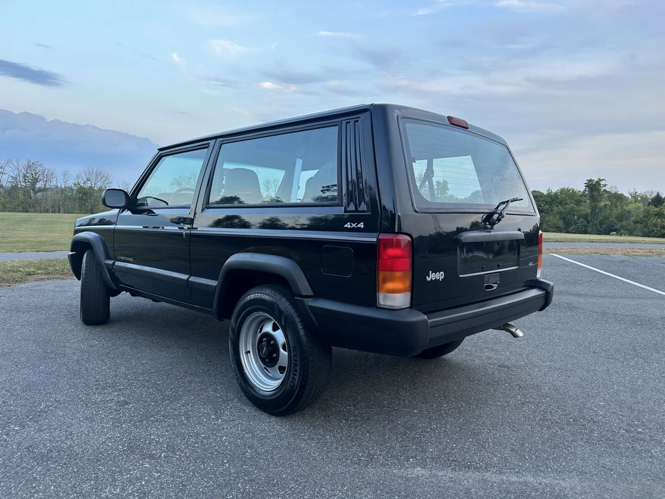 1998 Jeep XJ Cherokee - Image 23 of 31