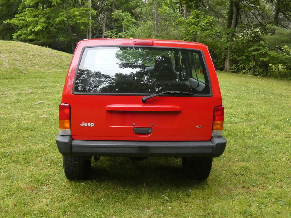 1998 Jeep XJ Cherokee - Image 16 of 31