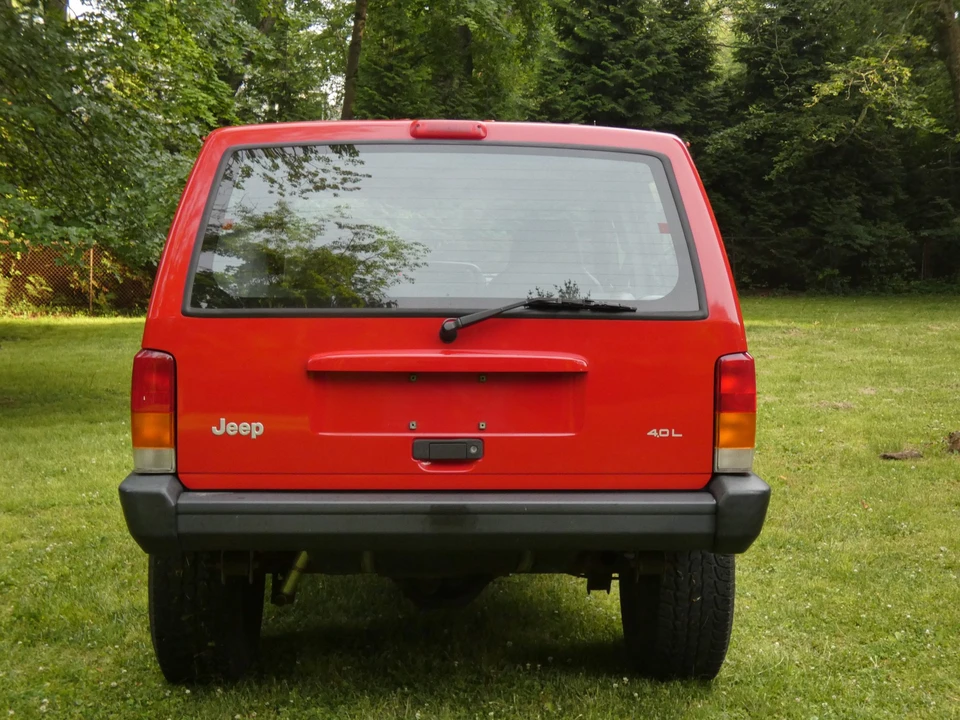 1998 Jeep XJ Cherokee - Image 19 of 31