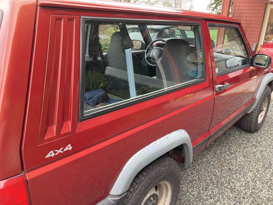 1998 Jeep XJ Cherokee - Image 30 of 31