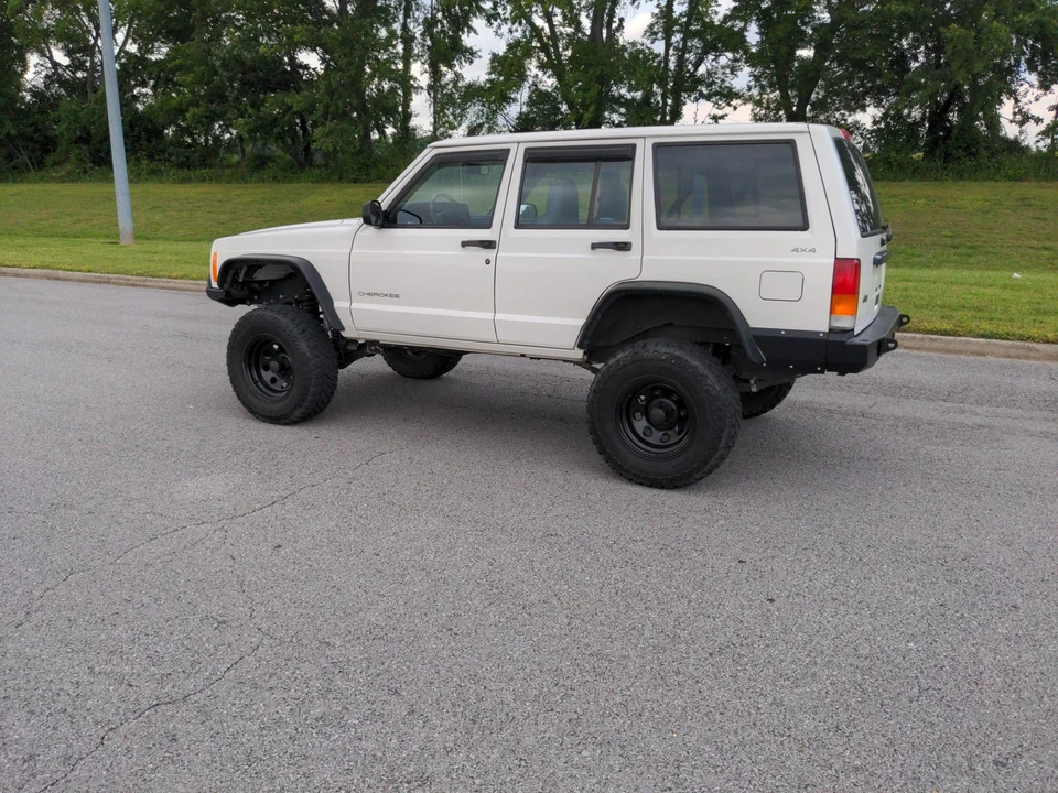 1998 Jeep XJ Cherokee - Image 17 of 31