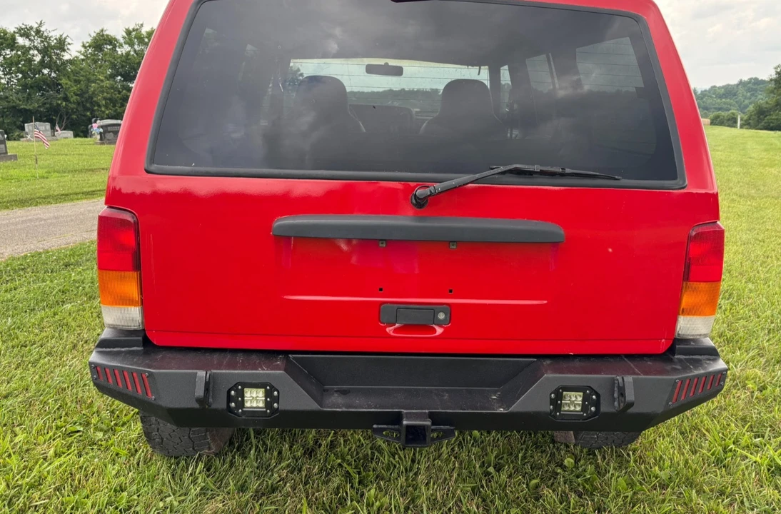 1998 Jeep XJ Cherokee - Image 14 of 31