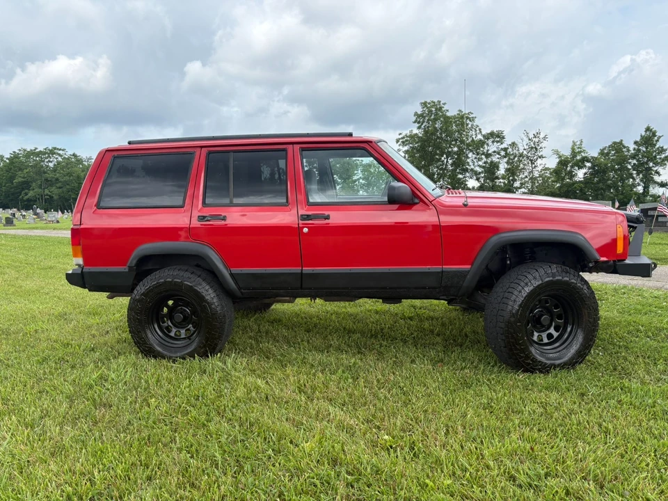 1998 Jeep XJ Cherokee - Image 10 of 31
