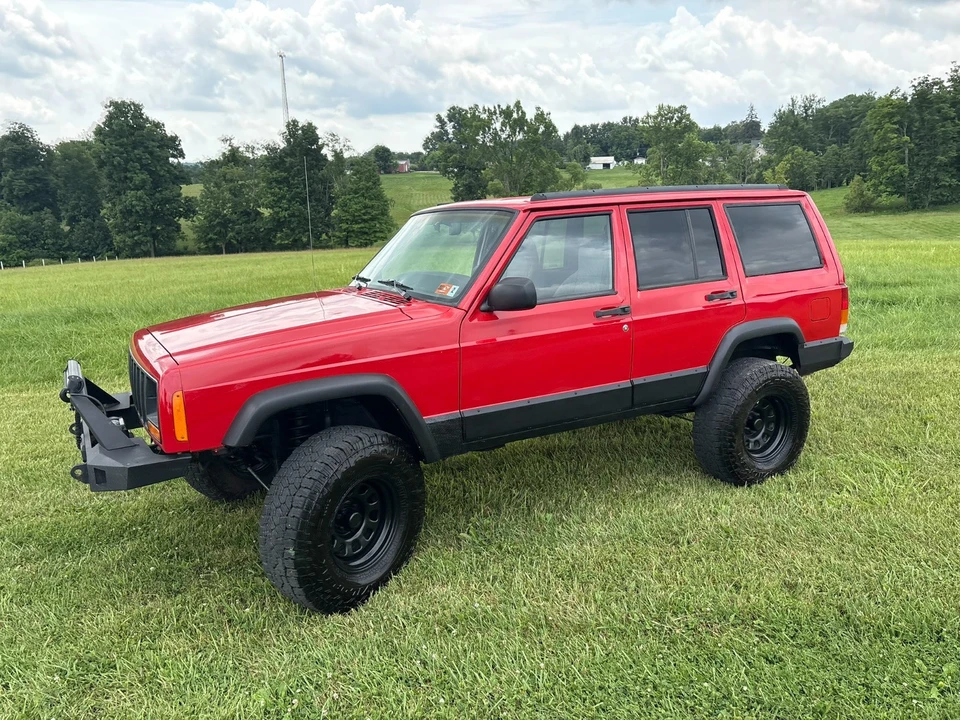 1998 Jeep XJ Cherokee - Image 18 of 31