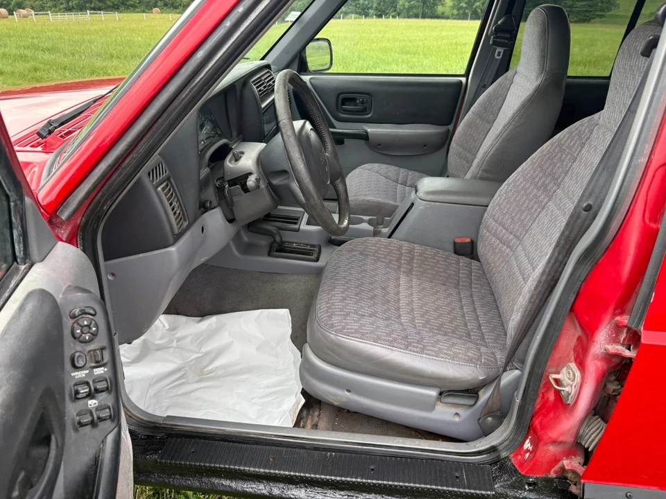 1998 Jeep XJ Cherokee - Image 30 of 31