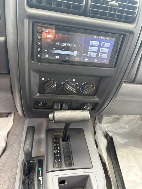1998 Jeep XJ Cherokee - Image 19 of 31