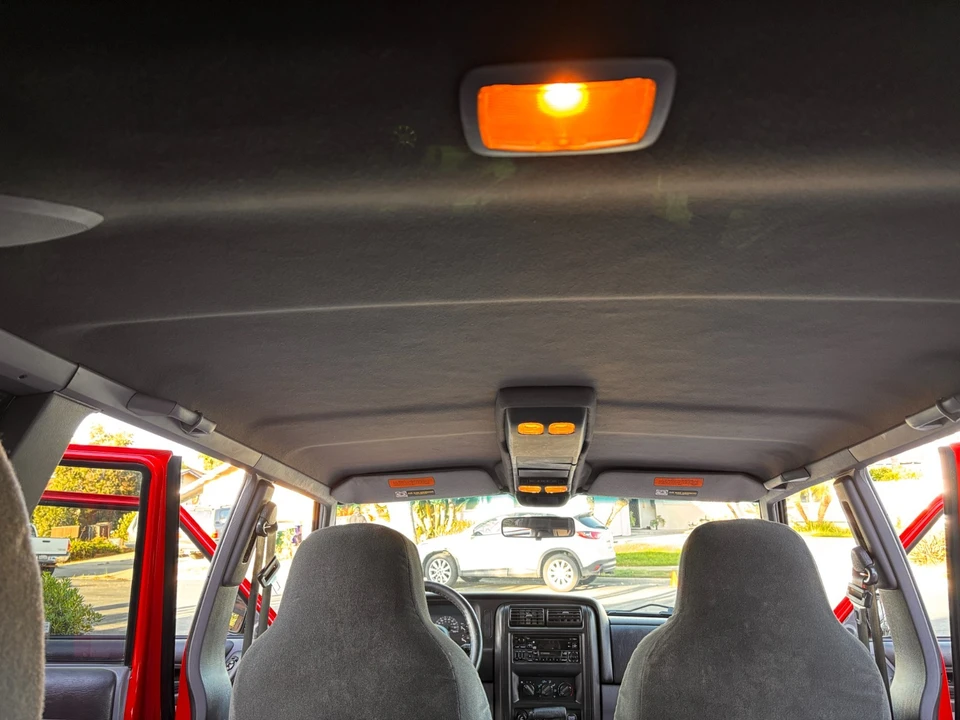 1998 Jeep XJ Cherokee - Image 20 of 31