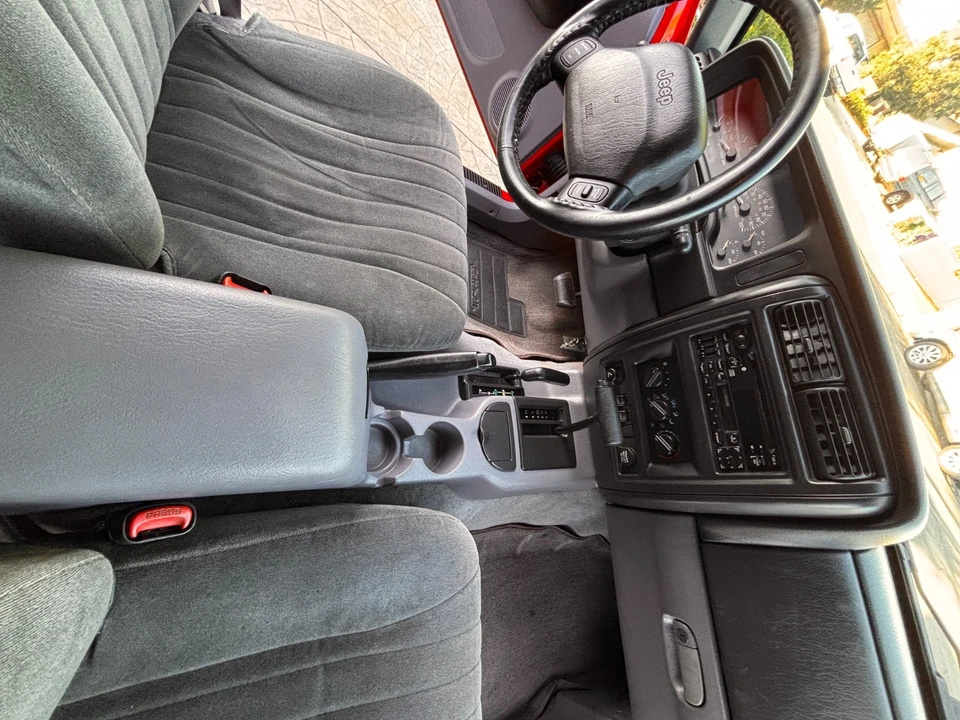 1998 Jeep XJ Cherokee - Image 29 of 31