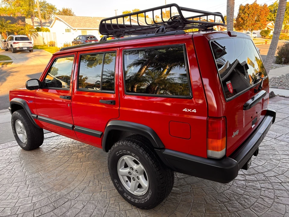 1998 Jeep XJ Cherokee - Image 2 of 31
