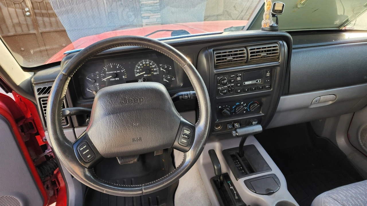 1998 Jeep XJ Cherokee - Image 9 of 21