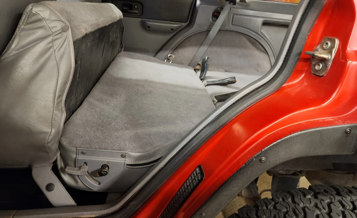 1998 Jeep XJ Cherokee - Image 15 of 21