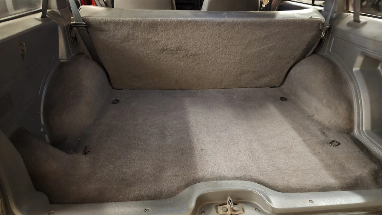 1998 Jeep XJ Cherokee - Image 16 of 21