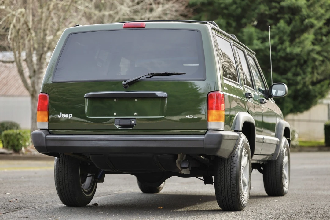 1998 Jeep XJ Cherokee - Image 10 of 14