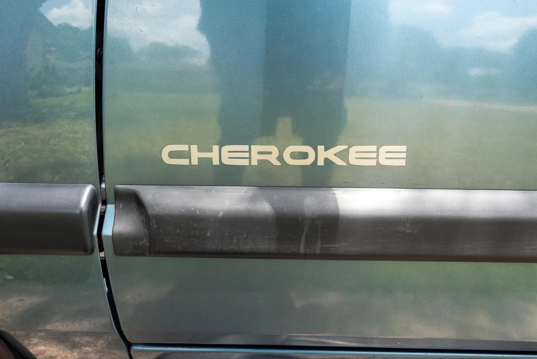 1998 Jeep XJ Cherokee - Image 12 of 31