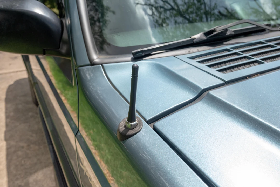 1998 Jeep XJ Cherokee - Image 16 of 31