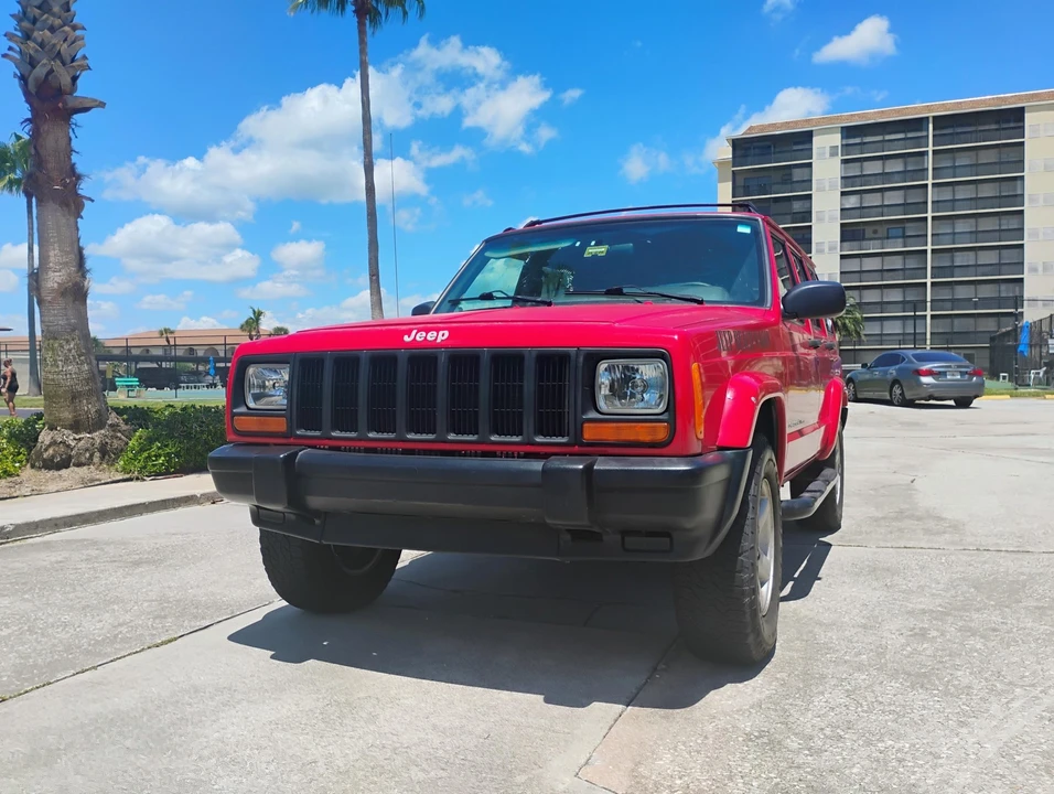 1998 Jeep XJ Cherokee - Image 2 of 31