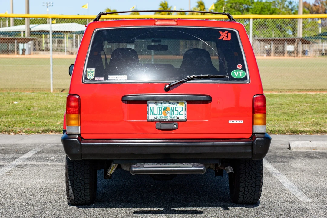 1998 Jeep XJ Cherokee - Image 6 of 31
