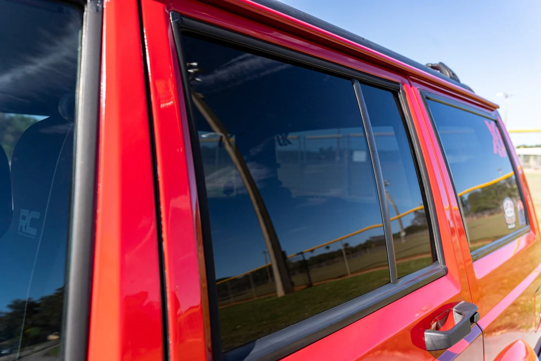 1998 Jeep XJ Cherokee - Image 23 of 31