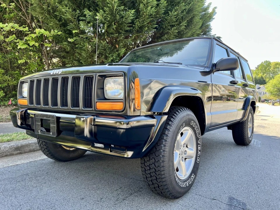 1998 Jeep XJ Cherokee - Image 2 of 31
