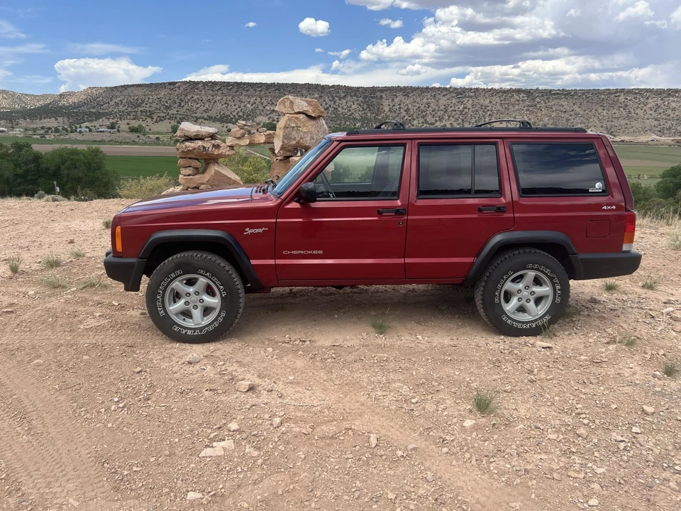 1998 Jeep XJ Cherokee - Image 9 of 31