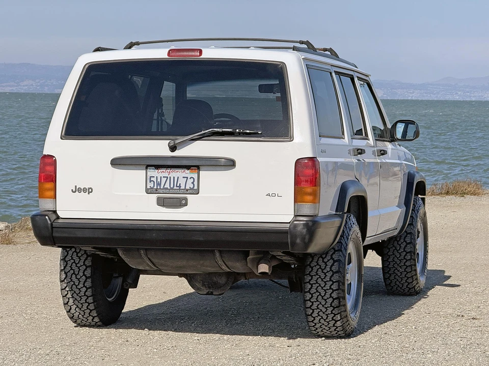 1998 Jeep XJ Cherokee - Image 16 of 31