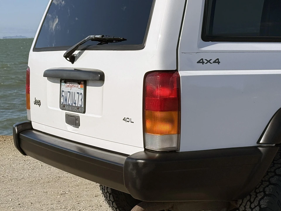 1998 Jeep XJ Cherokee - Image 23 of 31