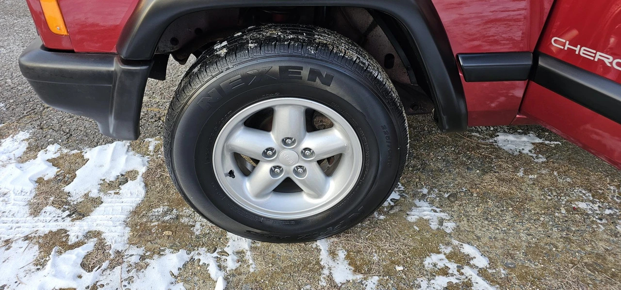 1998 Jeep XJ Cherokee - Image 17 of 31
