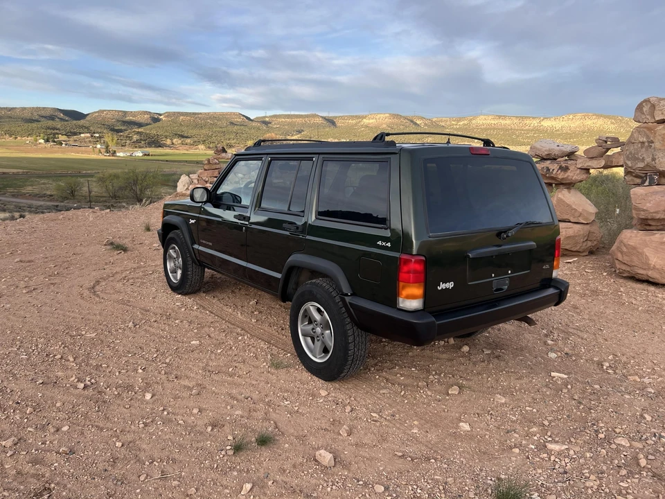 1998 Jeep XJ Cherokee - Image 9 of 31